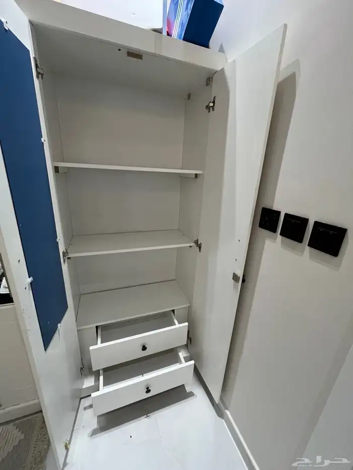 للبيع دولاب 4 ابواب 2
