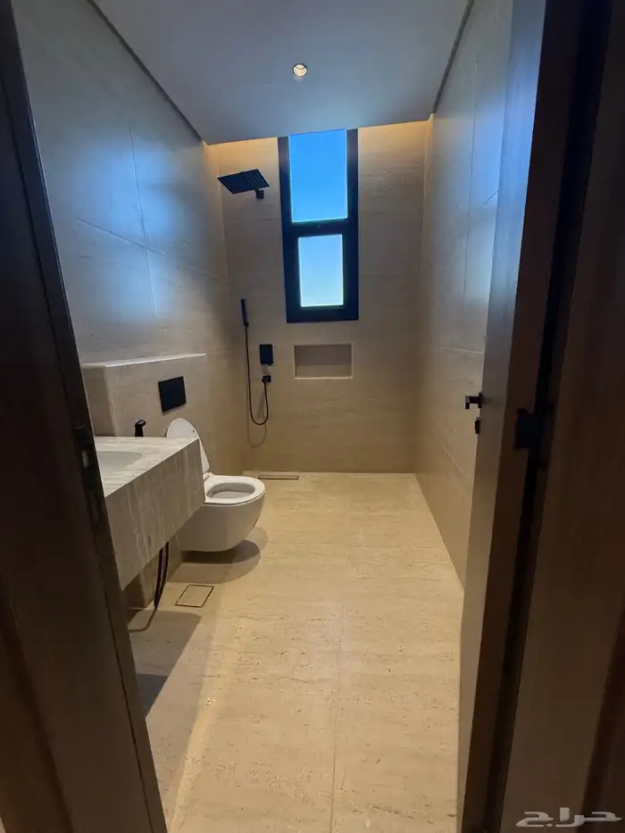 شقة فاخرة للإيجار بحي الصفا 13