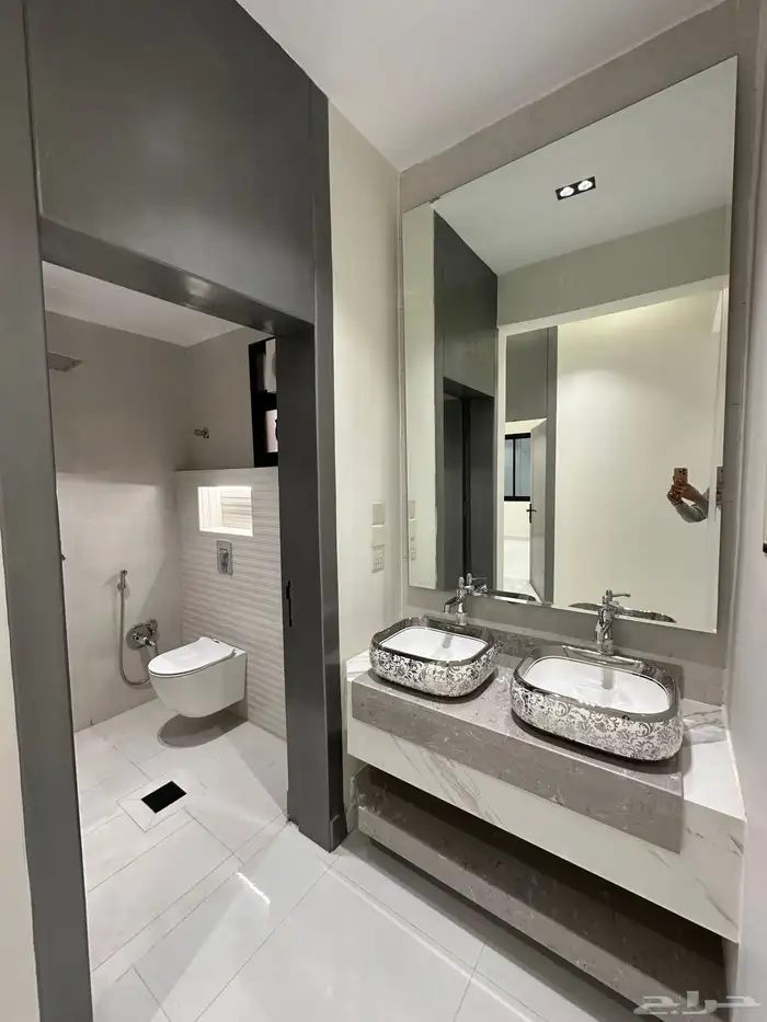 للبيع شقق علويه بسطح خاص ومصعد بحي المعارض520الف 13