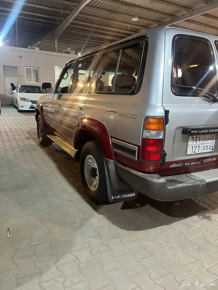 لاندكروزر VXR مخزن 2