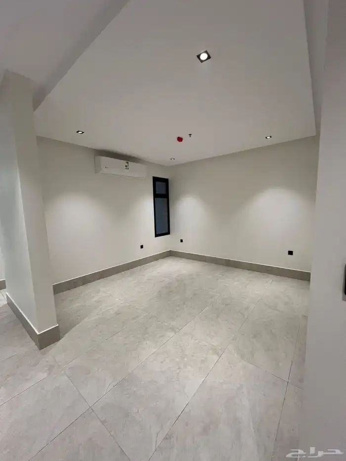 شقة للايجار السنوي الخبر حي البحر مقابل الكورنيش 4