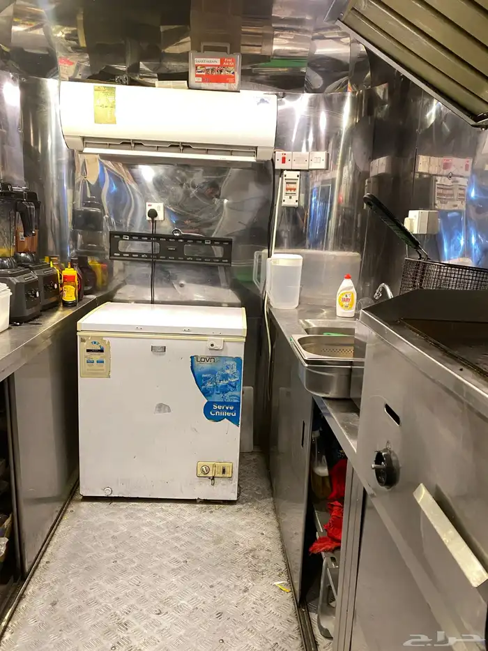 فوترك للبيع بكامل أغراضها 3