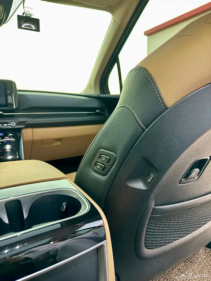 كرنفال 2021 بنزين فل كامل 26