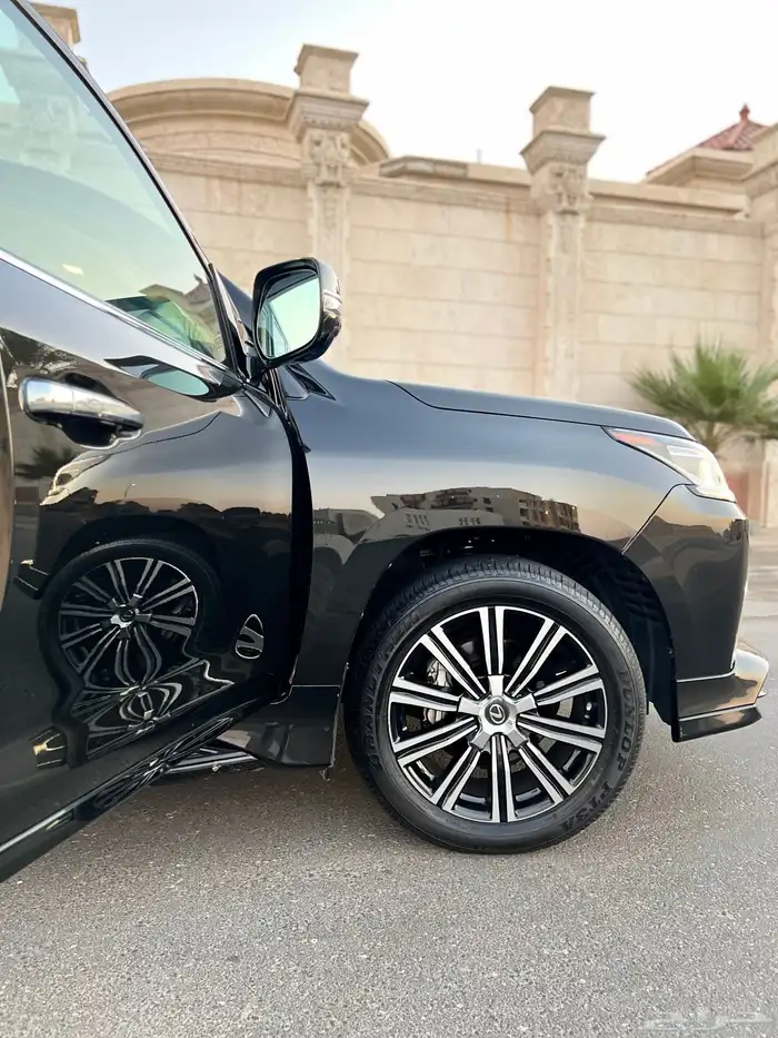 لكزس LX570s فل DD ممشى قليل قمة النظافة 2021 سعودي وكالة 14