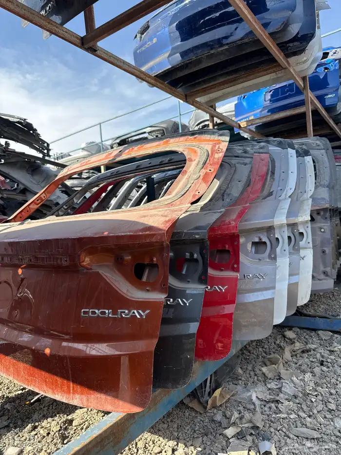 غطاء شنطه صدام خلفي شانجان جيلي هافال 0