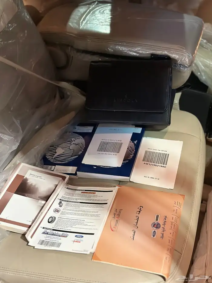 لنكولن تاون كار مخزن ممشى 82 الف كيلو فقط 42