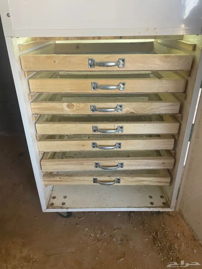 فقاسه يدوي العدد2. خوات الجديد تشيل 25طبق 2