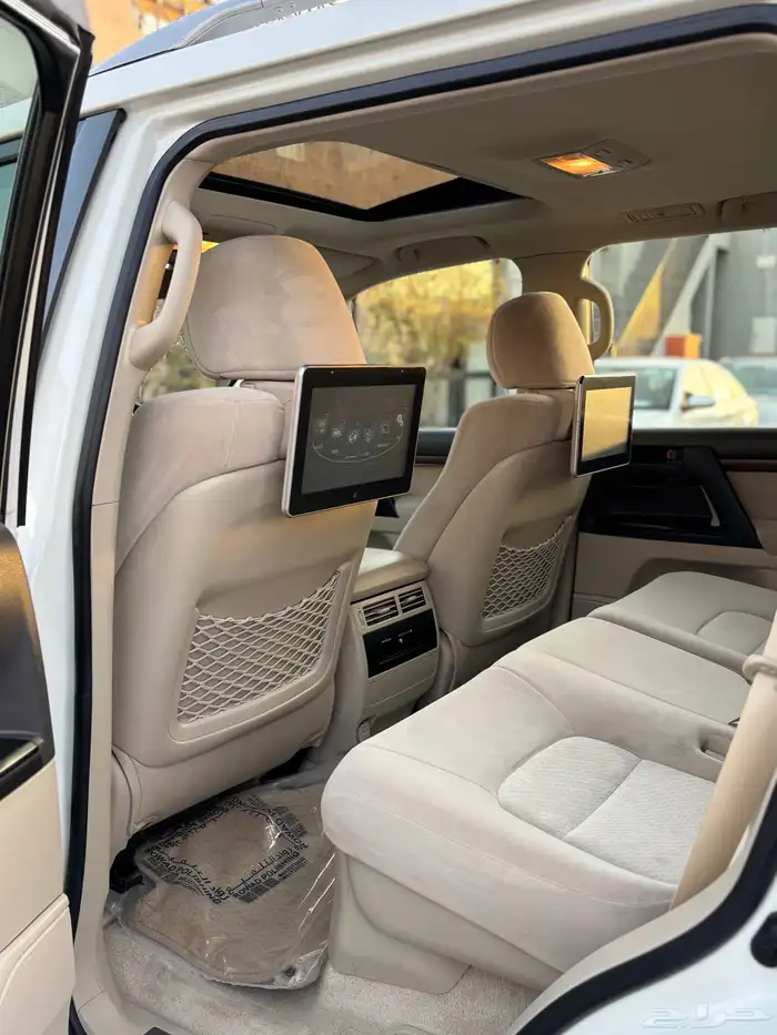 تويوتا لاند كروزر 2019 13