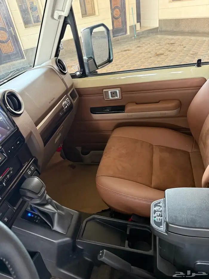 تم البيع تويوتا ربع بريمي اتومتيك موديل 2025 25