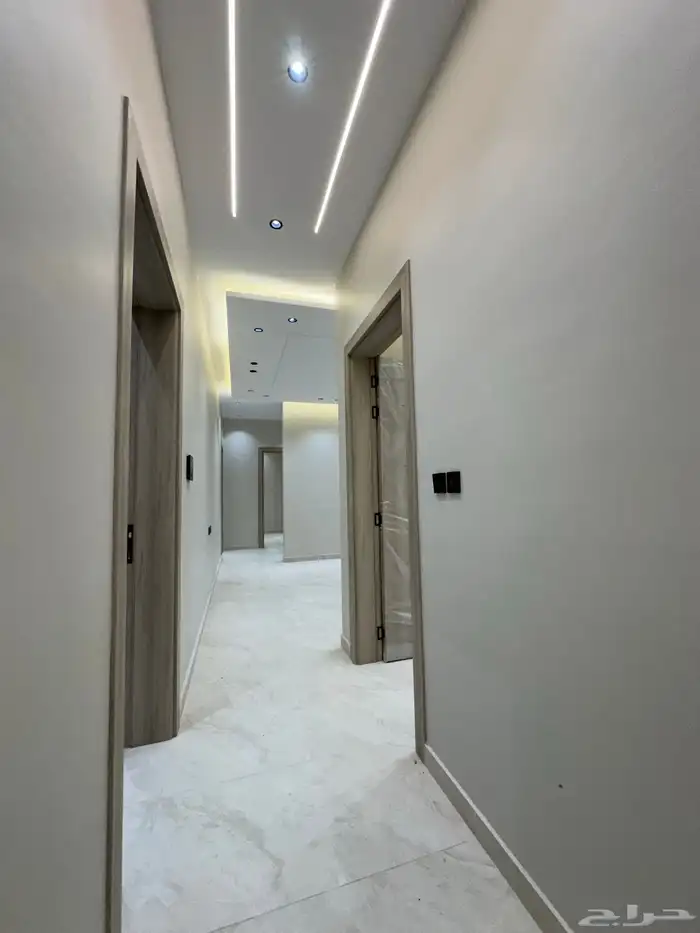 شقق للبيع الرانوناء داخل الحد ب اسطح داخلية خاصة 6