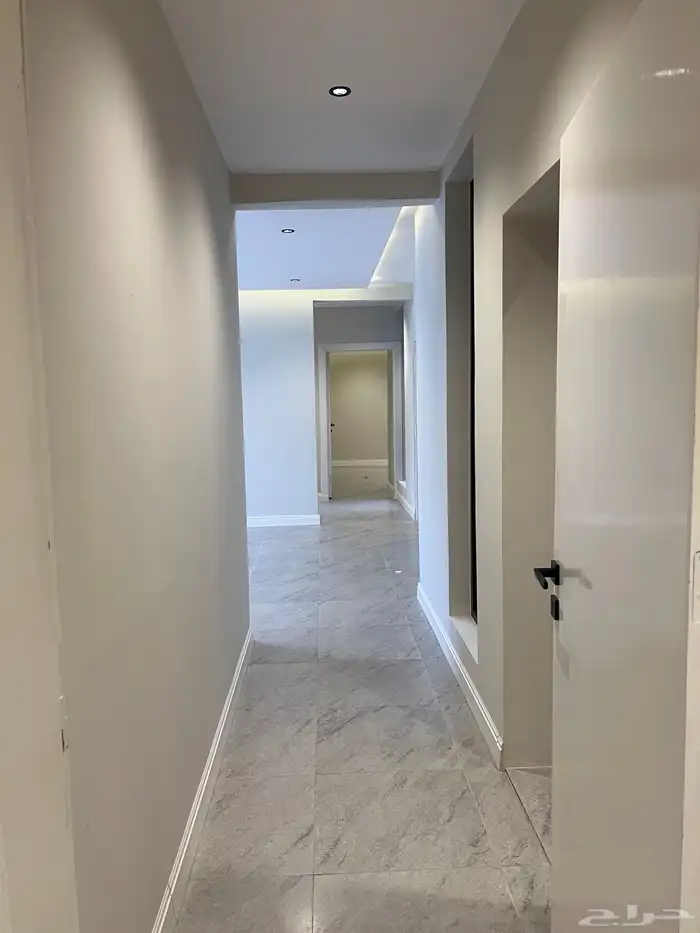 شقه للايجار بحي المونسيه 0