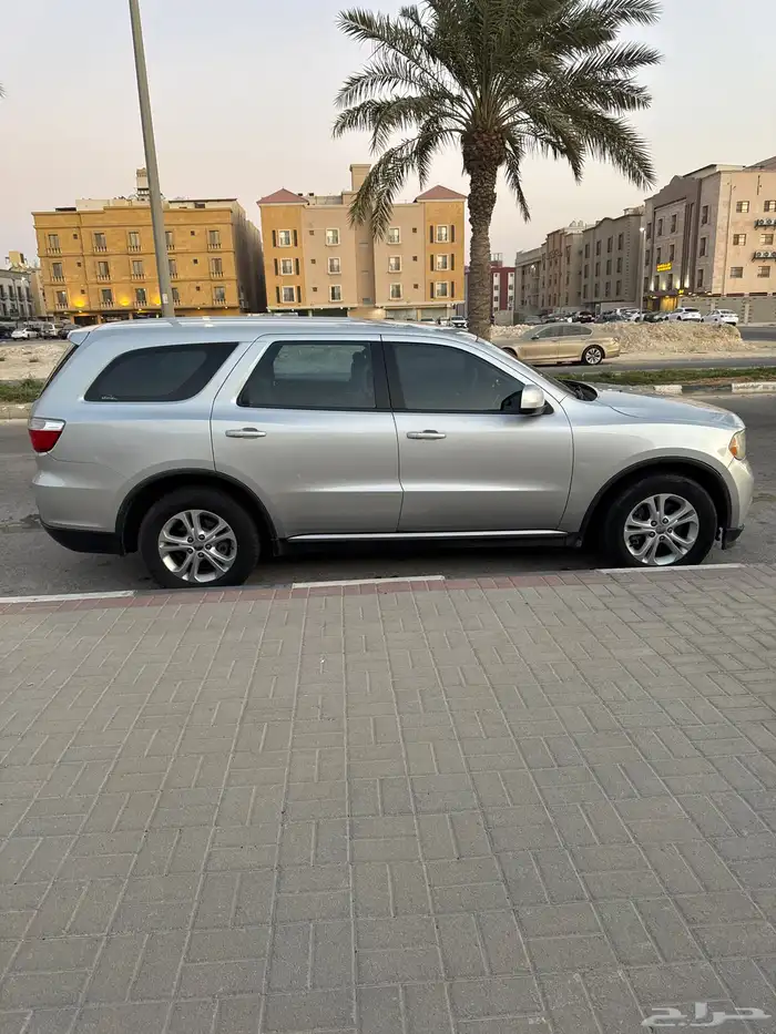 دودج ستاندر 2013 سيارة سفر 1