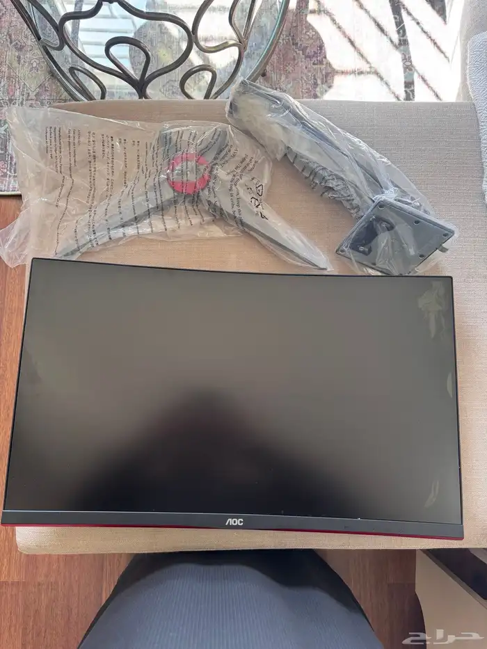 شاشة قيمنق 27 AOC 240hz مكسورة 0