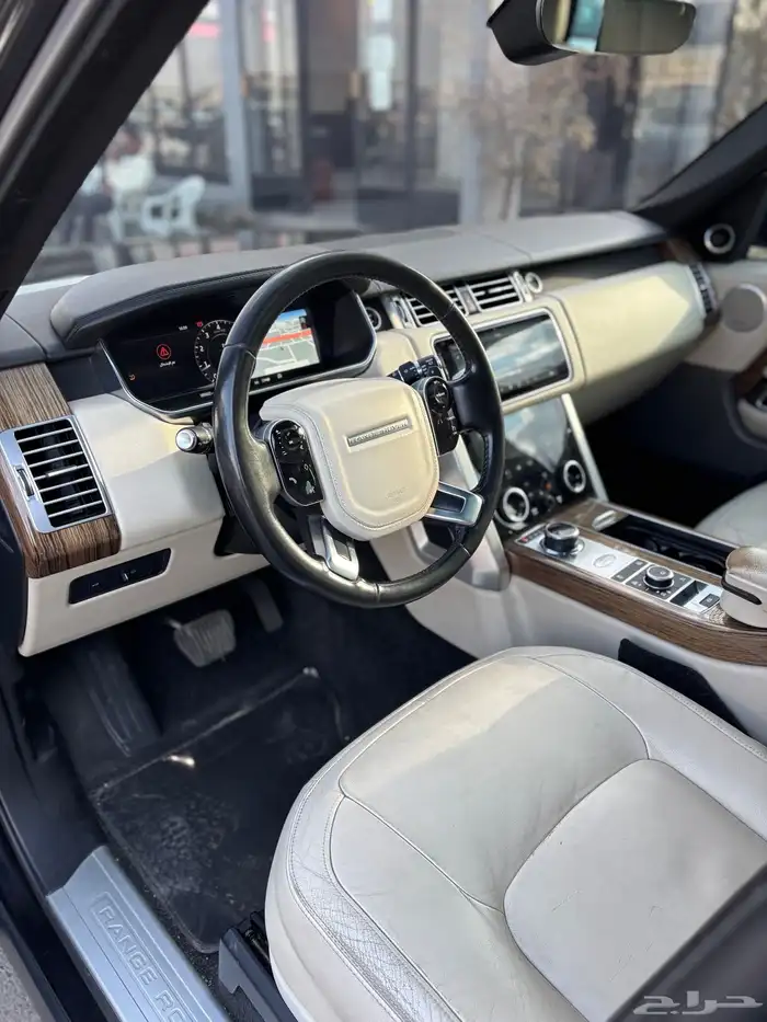 رنج روفر VOGUESE 2021 14