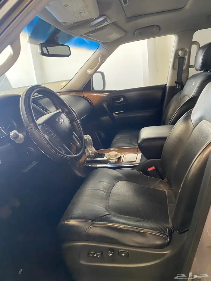 نيسان انفنتي QX56 2011 3