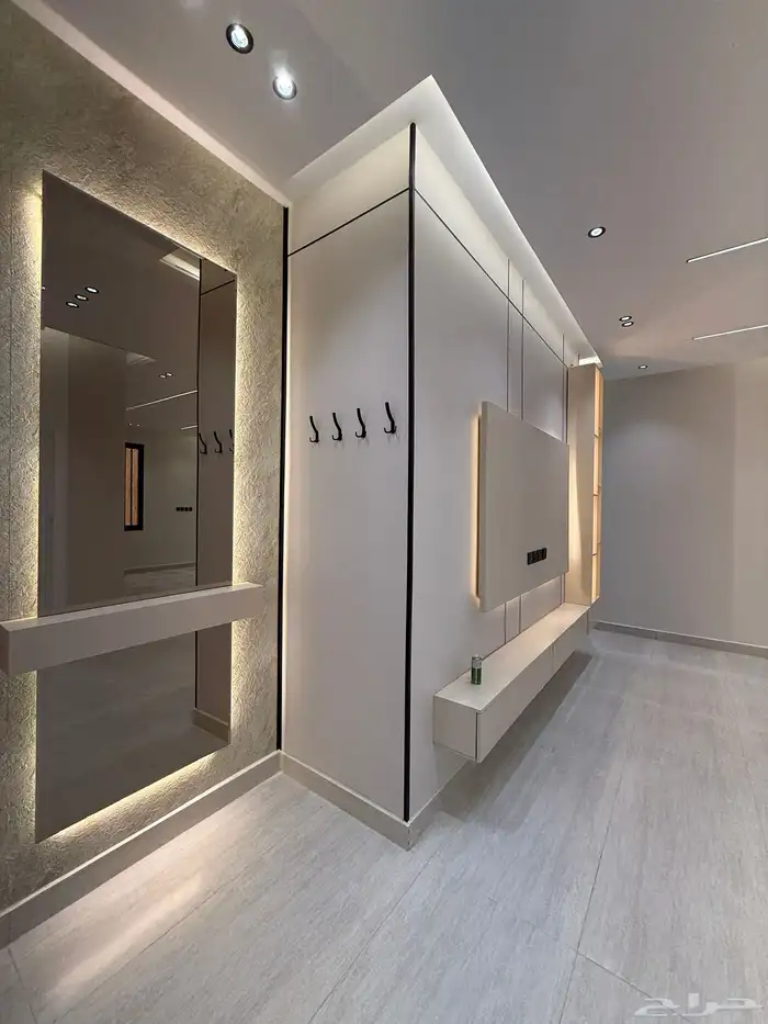 للبيع شقه أرضيه وروف علوي بحي النسيم ب أسعار صيدة 27