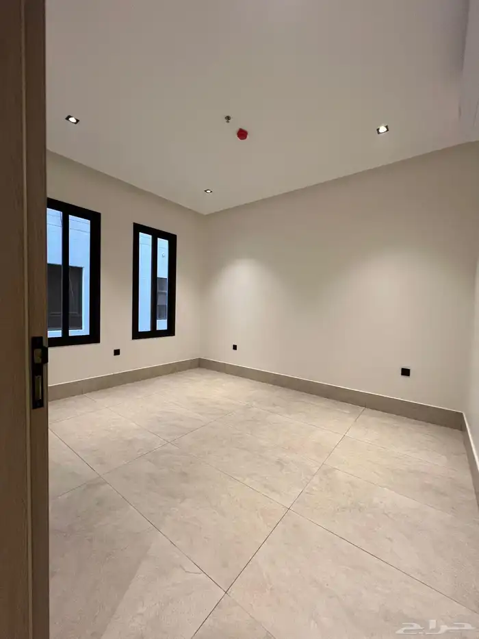 شقة للايجار السنوي الخبر حي البحر مقابل الكورنيش 9