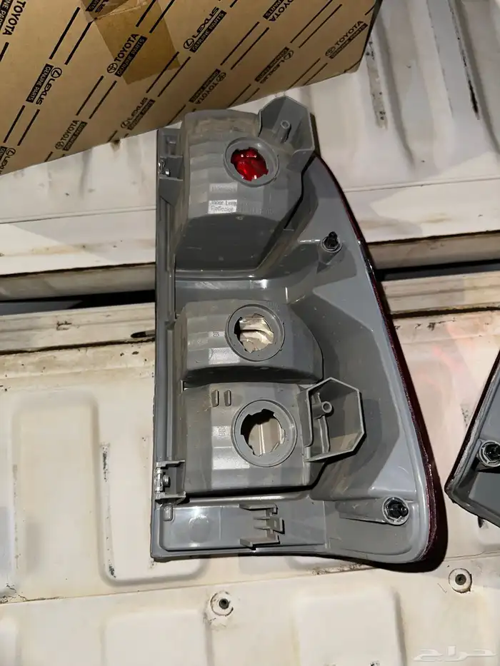 اسطبات هايلوكس 2