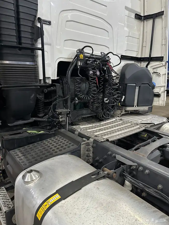 فولفو راس تريلا 2022 بطاقة جمركية 6