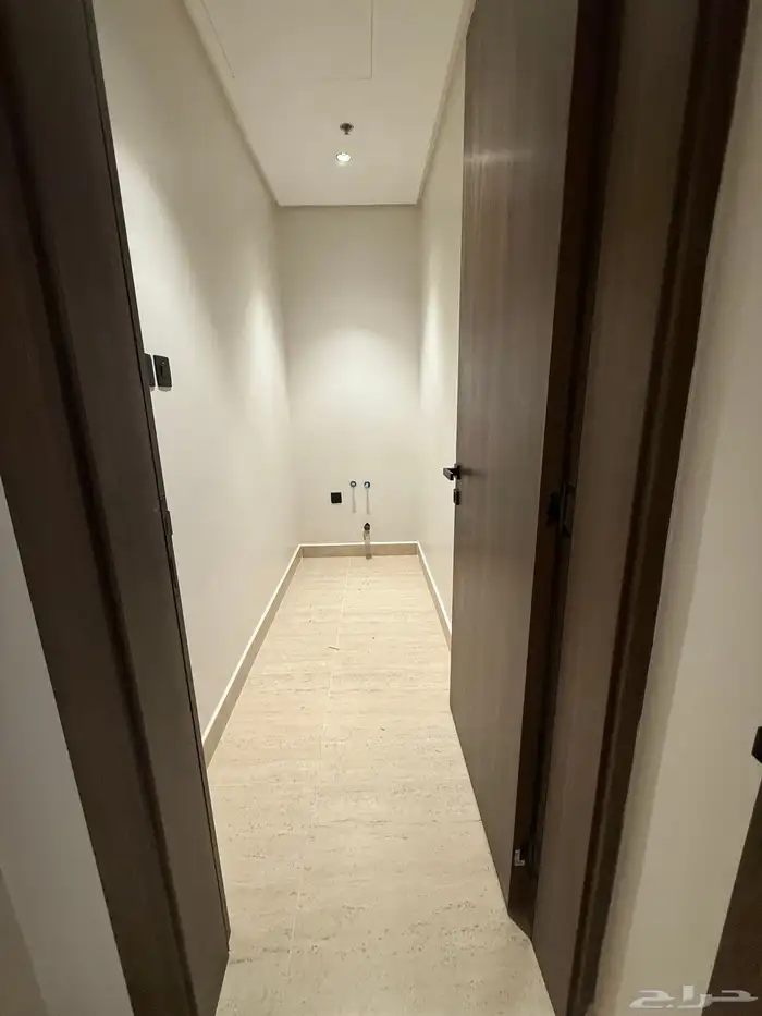 شقة فاخرة للإيجار بحي الصفا 8