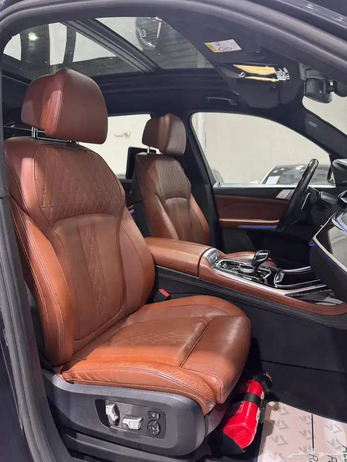 بي ام دبليو اكس 7 X موديل 2019 - 6سلندر 10