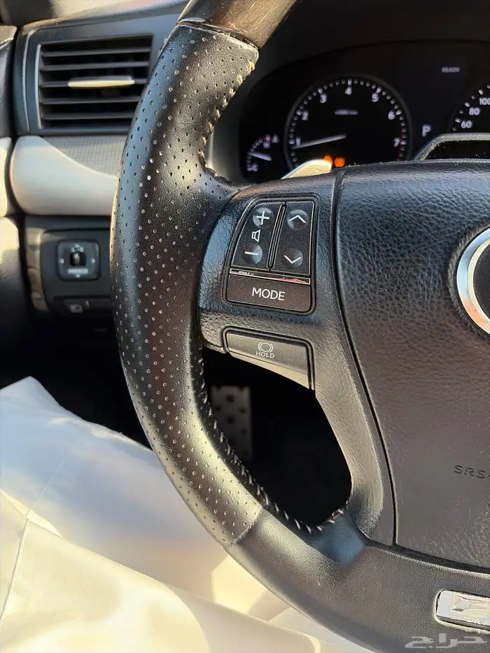 Lexus LS460 fSport 9