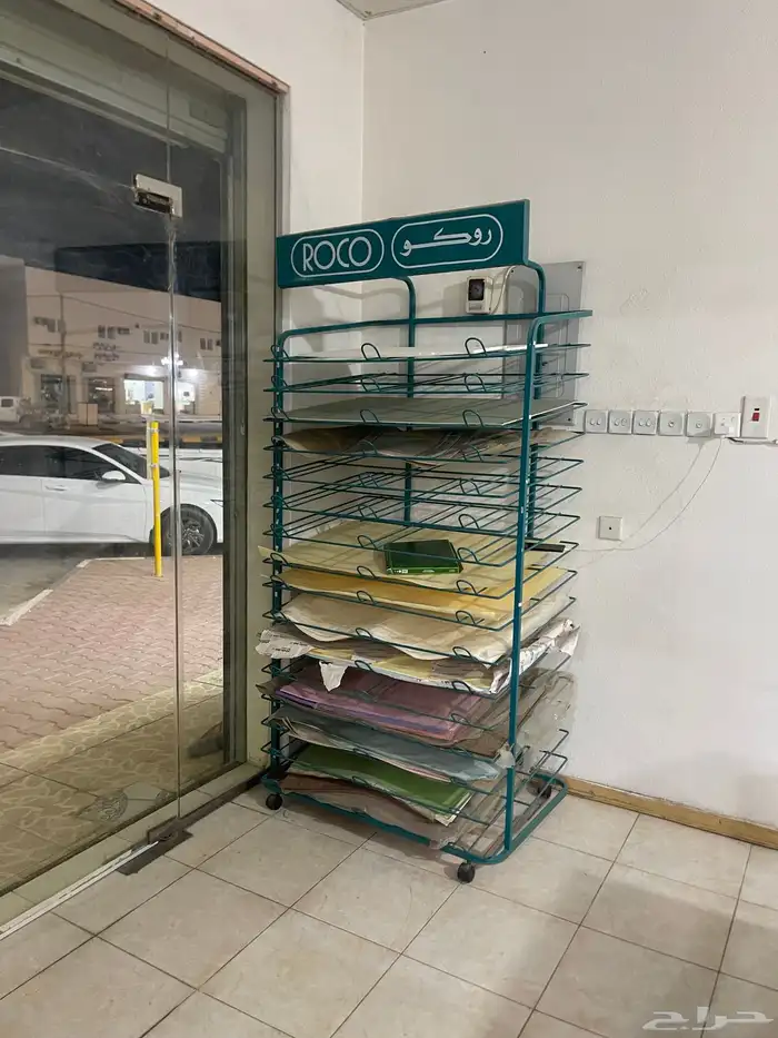 اغراض مكتبة كامله للبيع 0