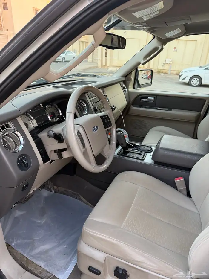 فورد اكسبدشن 2010 شاص طويل مخزن ممشى قليل 11