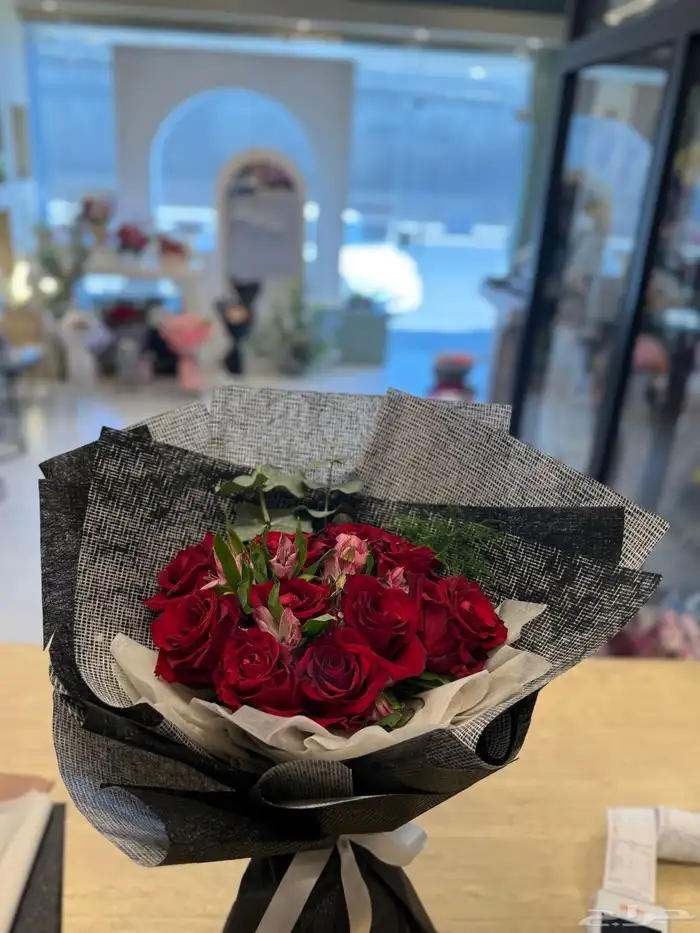 منسق ورد هدايا يبحث عن عمل لتواصل عل ا الوتساب 26