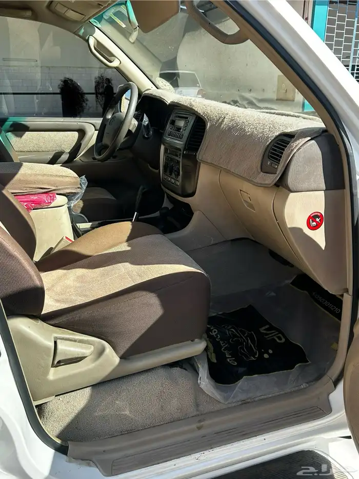 لاندكروزر جكسار عبدالطيف 30