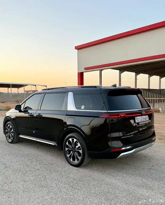 كرنفال 2021 بنزين فل كامل 4