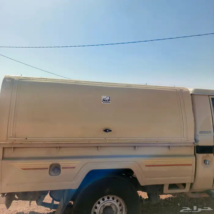 للبيع صندوق اخو الجديد معه السطحه حقته رقم جوال 3