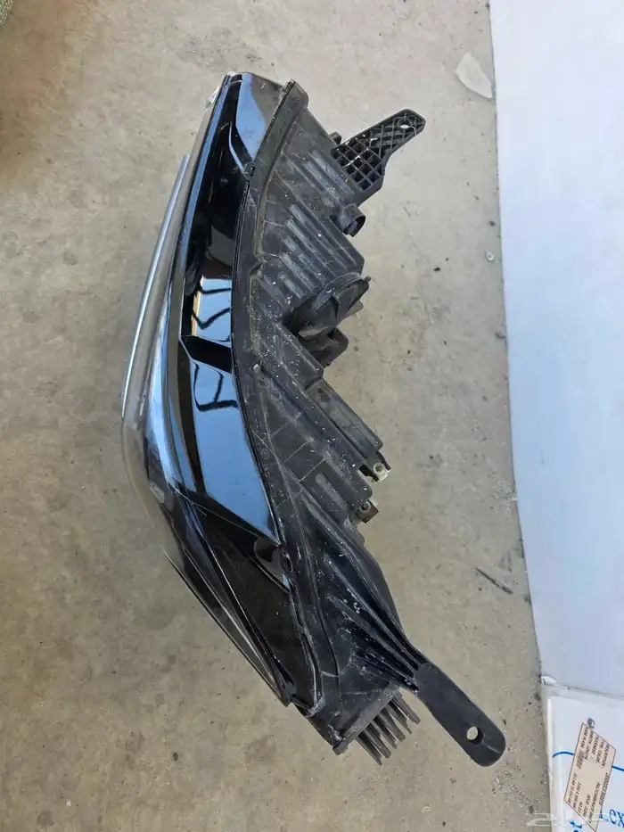 شمعات صيني ام جيRX5 2025 MG. 4