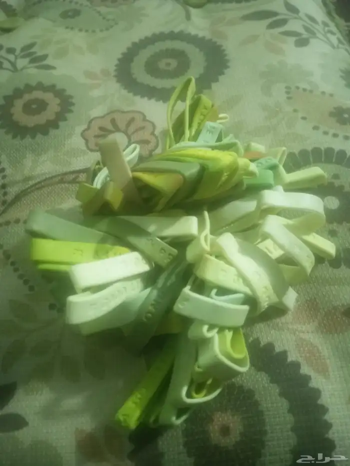 اكسوارات واساور متعددة الالوان والاشكال 0