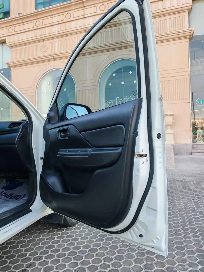 ميتسوبيشي L200 2020 ديزززل وكالة 39