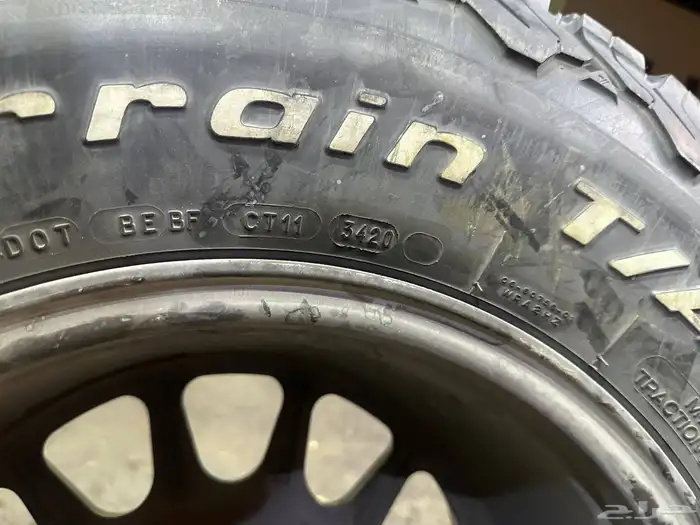 جنوط ميثود فيراني 6 مسمار مع كفرات نص حجري بي اف مقاس 17 15