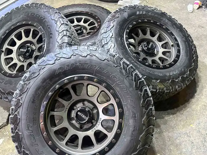 جنوط ميثود فيراني 6 مسمار مع كفرات نص حجري بي اف مقاس 17 3