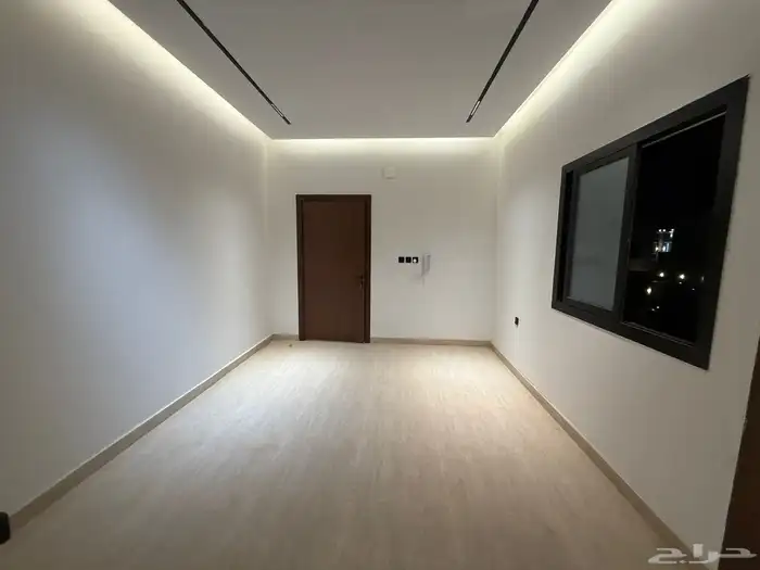 دور ارضي فاخر للبيع بحي الرحمانيه جده 11