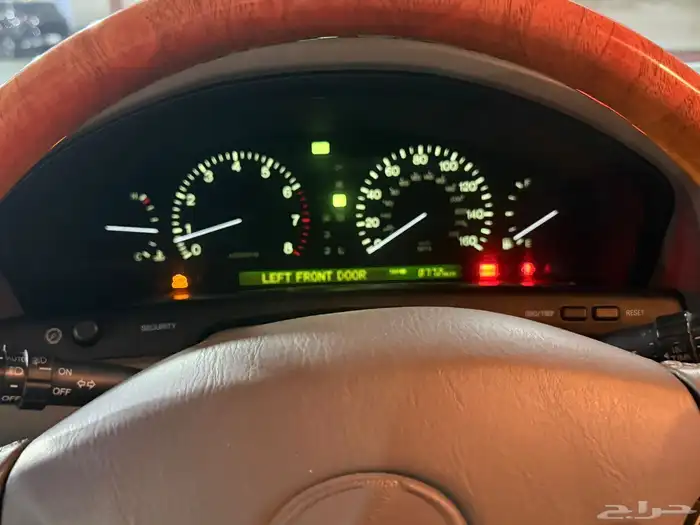 لكزس 400 موديل 2000 13