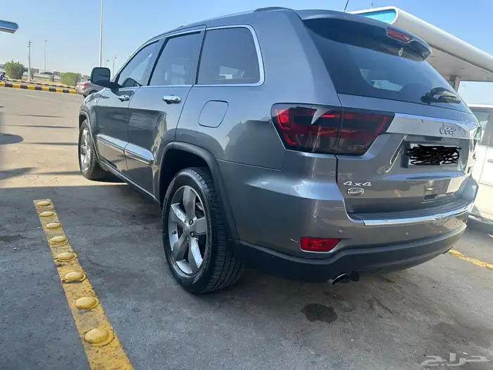 جيب جراند شيروكي اوفرلاند 2012 4