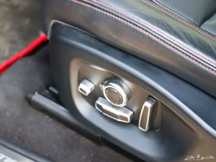 جاكوار اي بيس فريست اديشن 2018 مخزن 10