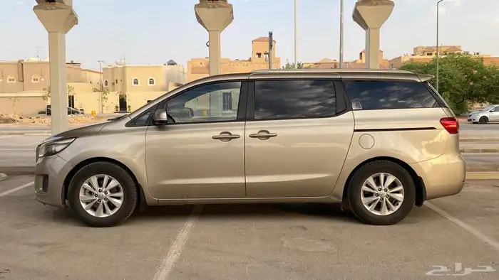 كيا كرنفال 2016 15