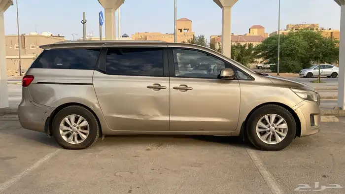 كيا كرنفال 2016 12