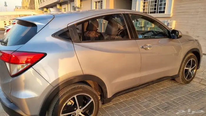 هوندا HRV نص فل 5