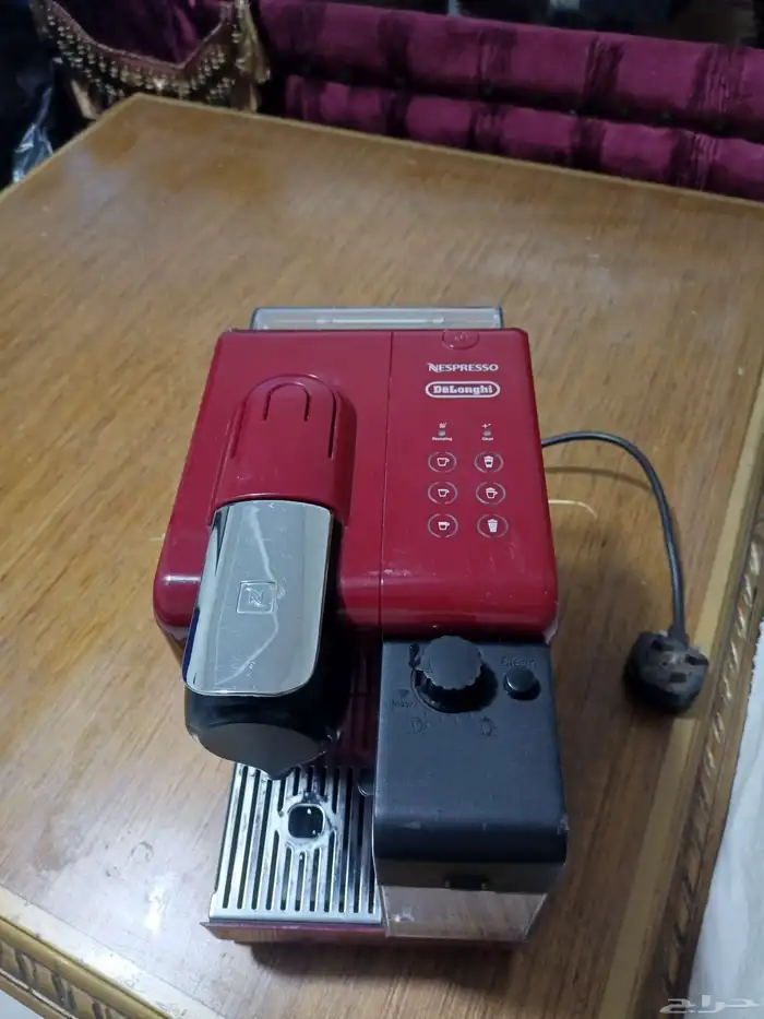 ماكينه قهوه نسبريسو دلونجي 1