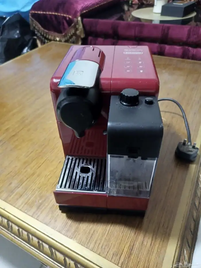 ماكينه قهوه نسبريسو دلونجي 0