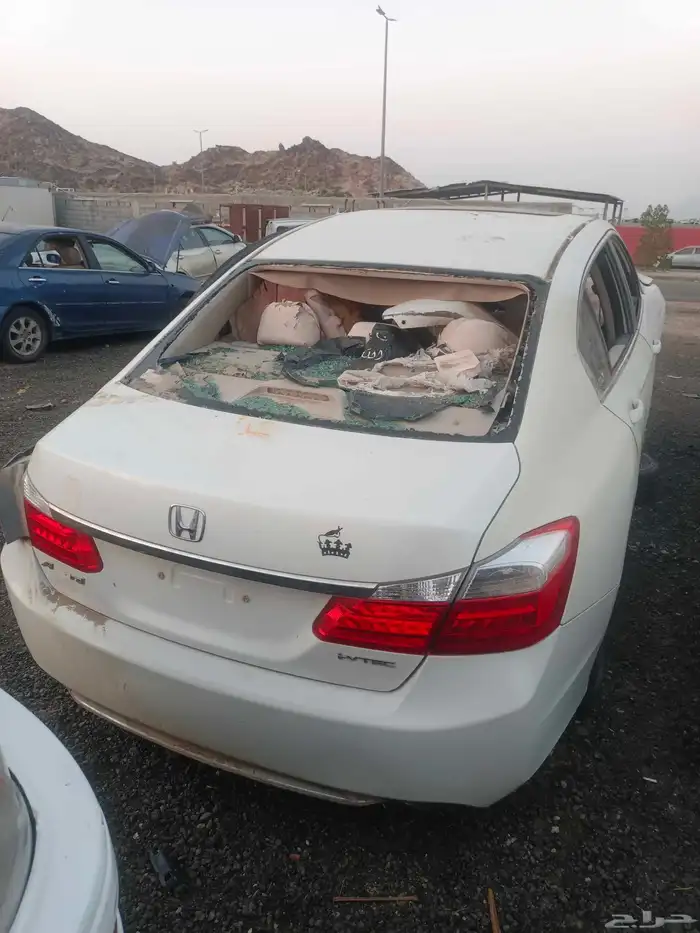 قطع غيار هوندا اكورد 2013 3