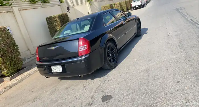 كرايسلر سي 300 2005 10