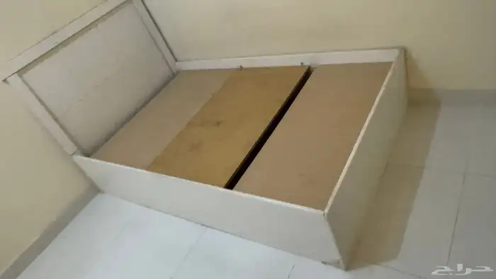 سرير و مكتبه وكرسي 2