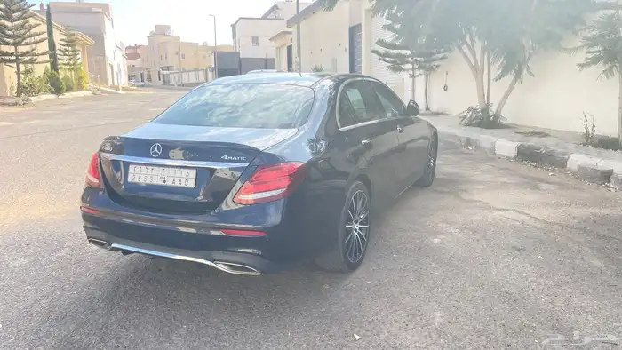 مرسيدس E300 للبيع 1